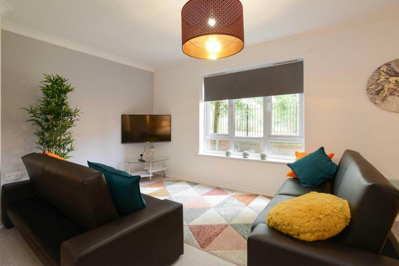 Brook Court - City Edge Stay Modern 2Bed Apartment นอตติงแฮม ภายนอก รูปภาพ
