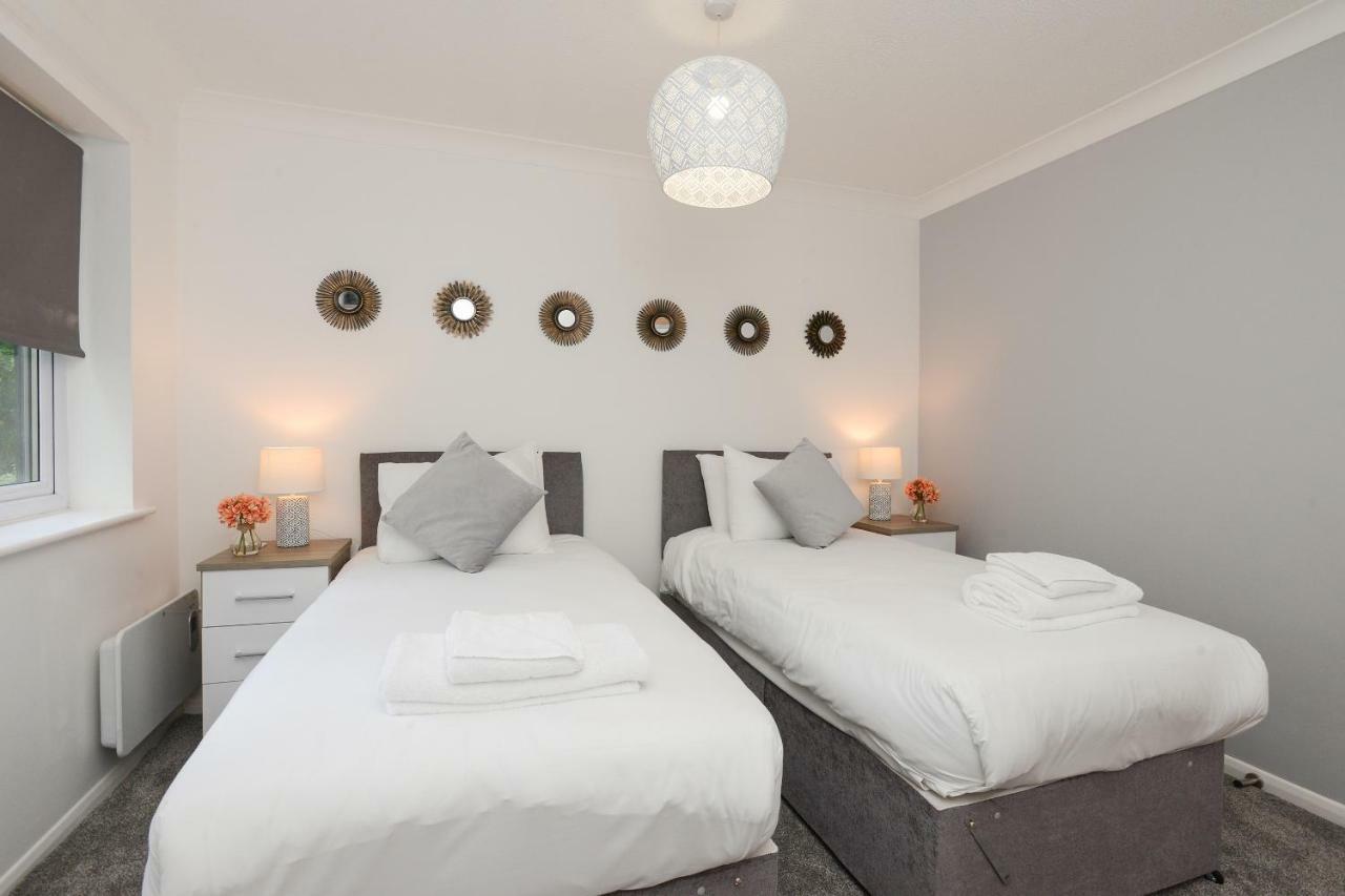 Brook Court - City Edge Stay Modern 2Bed Apartment นอตติงแฮม ภายนอก รูปภาพ