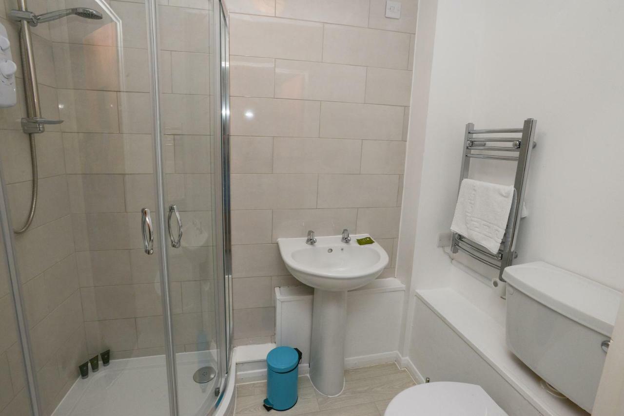 Brook Court - City Edge Stay Modern 2Bed Apartment นอตติงแฮม ภายนอก รูปภาพ